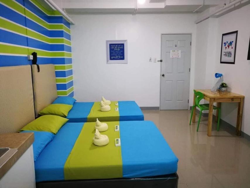 Yuj Inn Pasay Exteriör bild