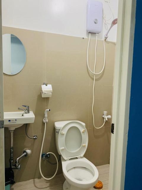 Yuj Inn Pasay Exteriör bild