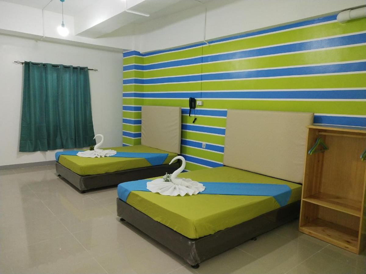 Yuj Inn Pasay Exteriör bild