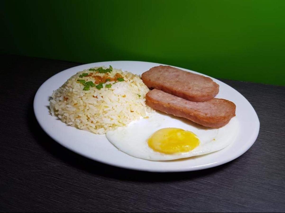 Yuj Inn Pasay Exteriör bild